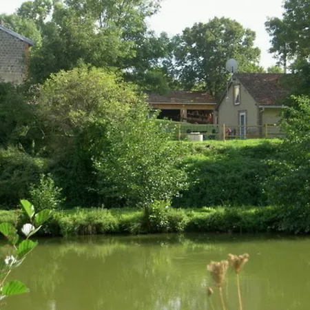 Renove Avec Jardin, Terrasse, Cheminee Et Wifi - Animaux Acceptes - Fr-1-489-22 * Chatel-de-Neuvre